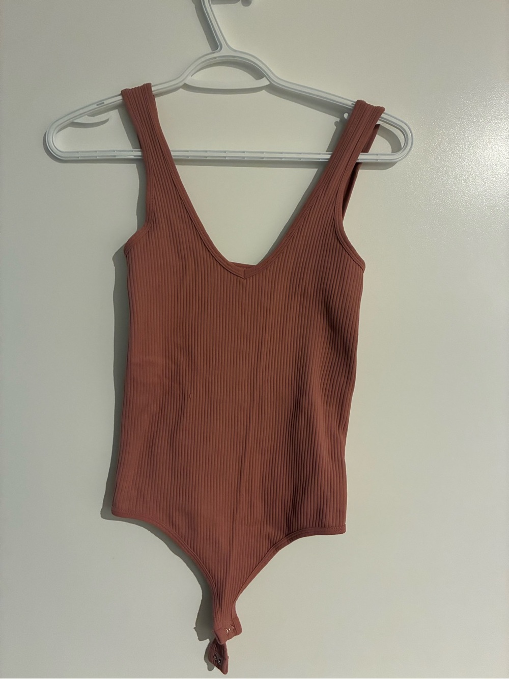 Ribbed V-Neck Kids One-Piece Bodysuit in Dusty Rose